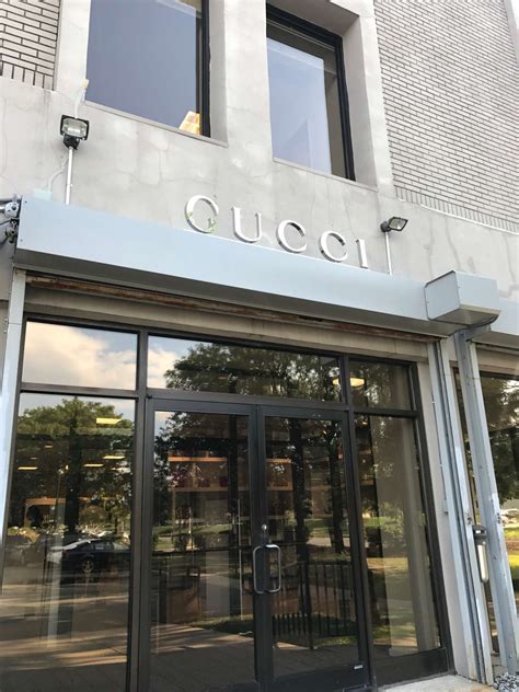 gucci outlet hartz way secaucus nj|gucci outlet secaucus.